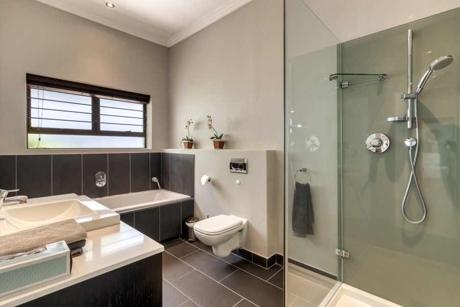 5 Bedroom Property for Sale in Helderberg Estate Western Cape